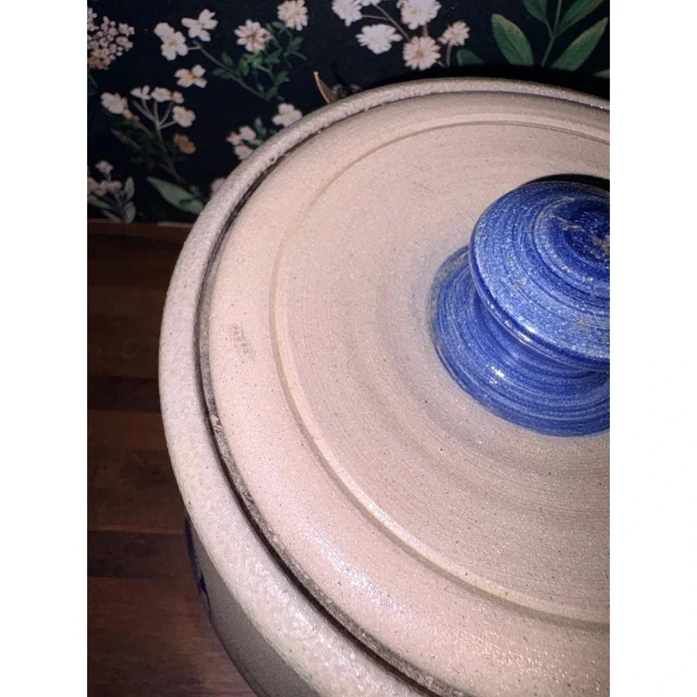 Rowe Pottery Salt Glazed‎ Stoneware Crock Cobalt Blue Cow Lidded Canister